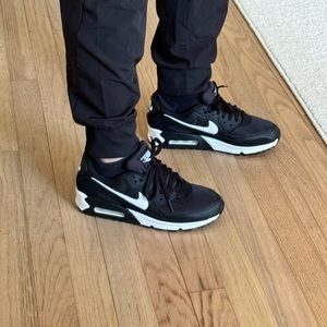 Nike air max 90 black and white in great condition. Only worn a few times.